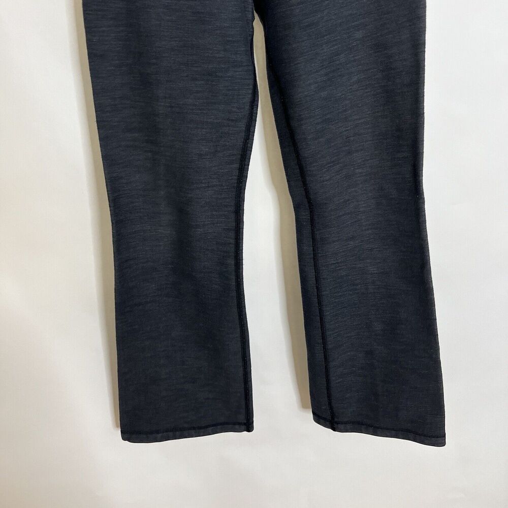 Lululemon Womens Activewear Leggings Size 4 Boot Cut Leg Yoga Workout Athleisure - Picture 4 of 10